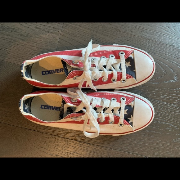 Converse - Picture 3 of 7